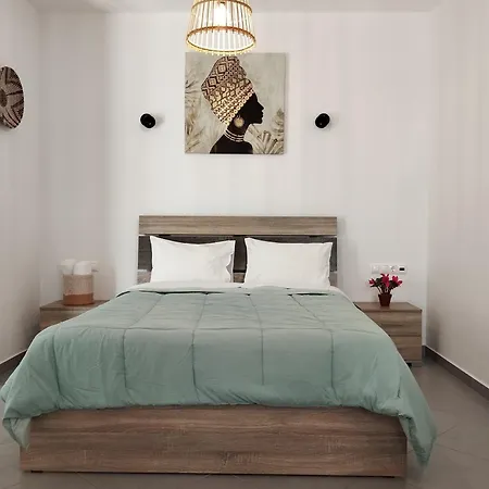 Thiseas * Naxos City